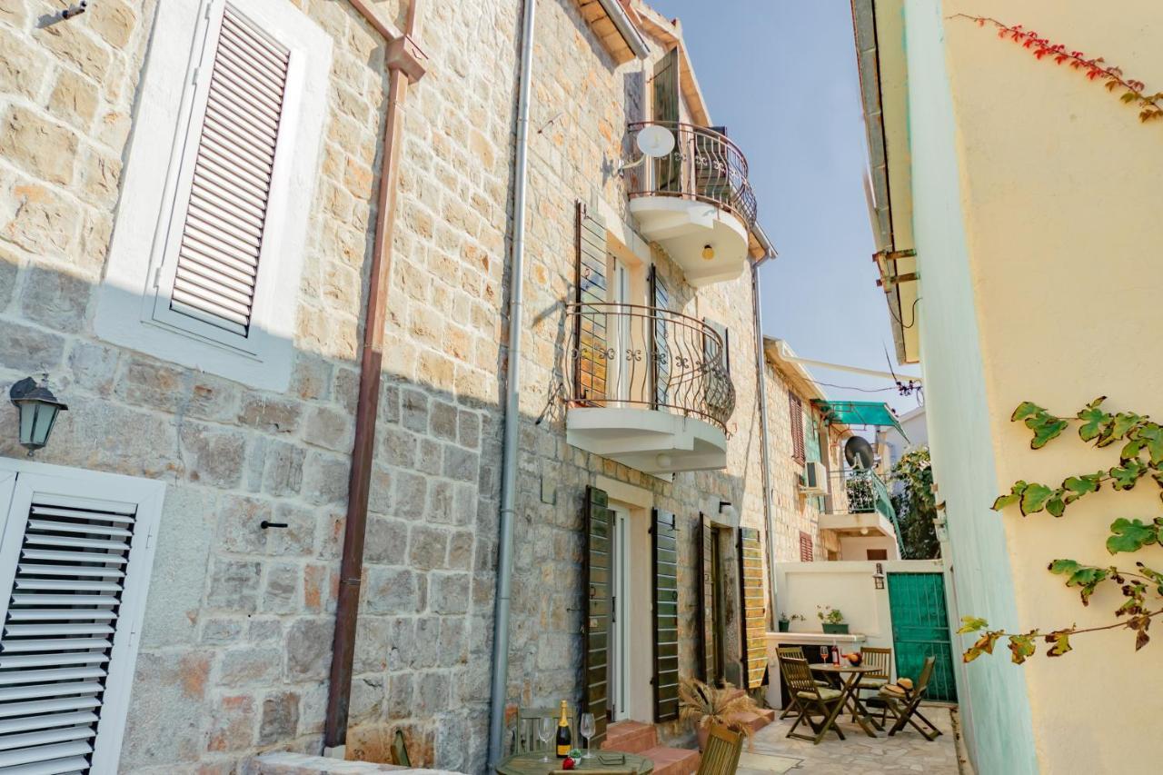 טיווט Apartments Bigovo Veljic מראה חיצוני תמונה