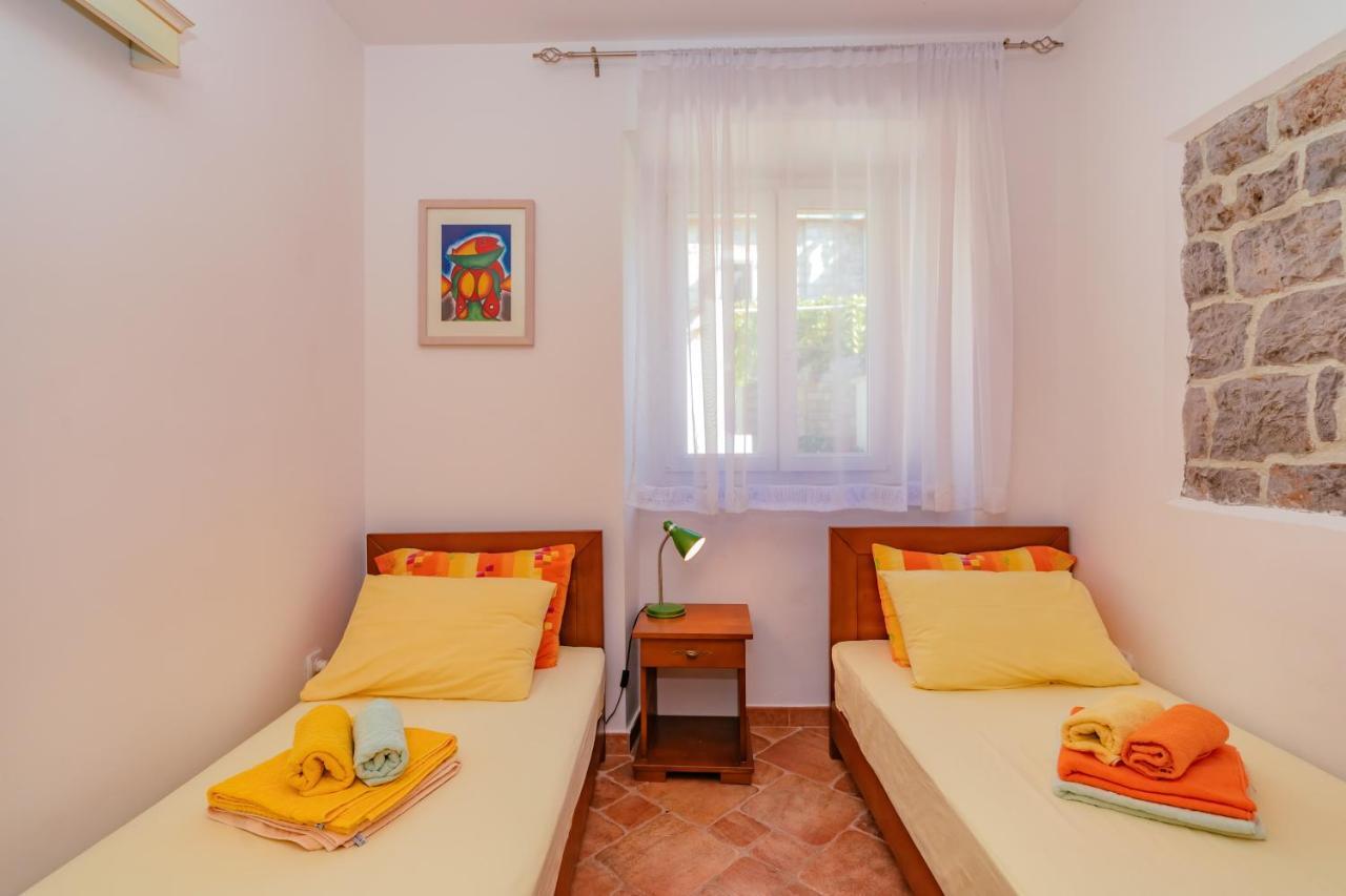 טיווט Apartments Bigovo Veljic מראה חיצוני תמונה