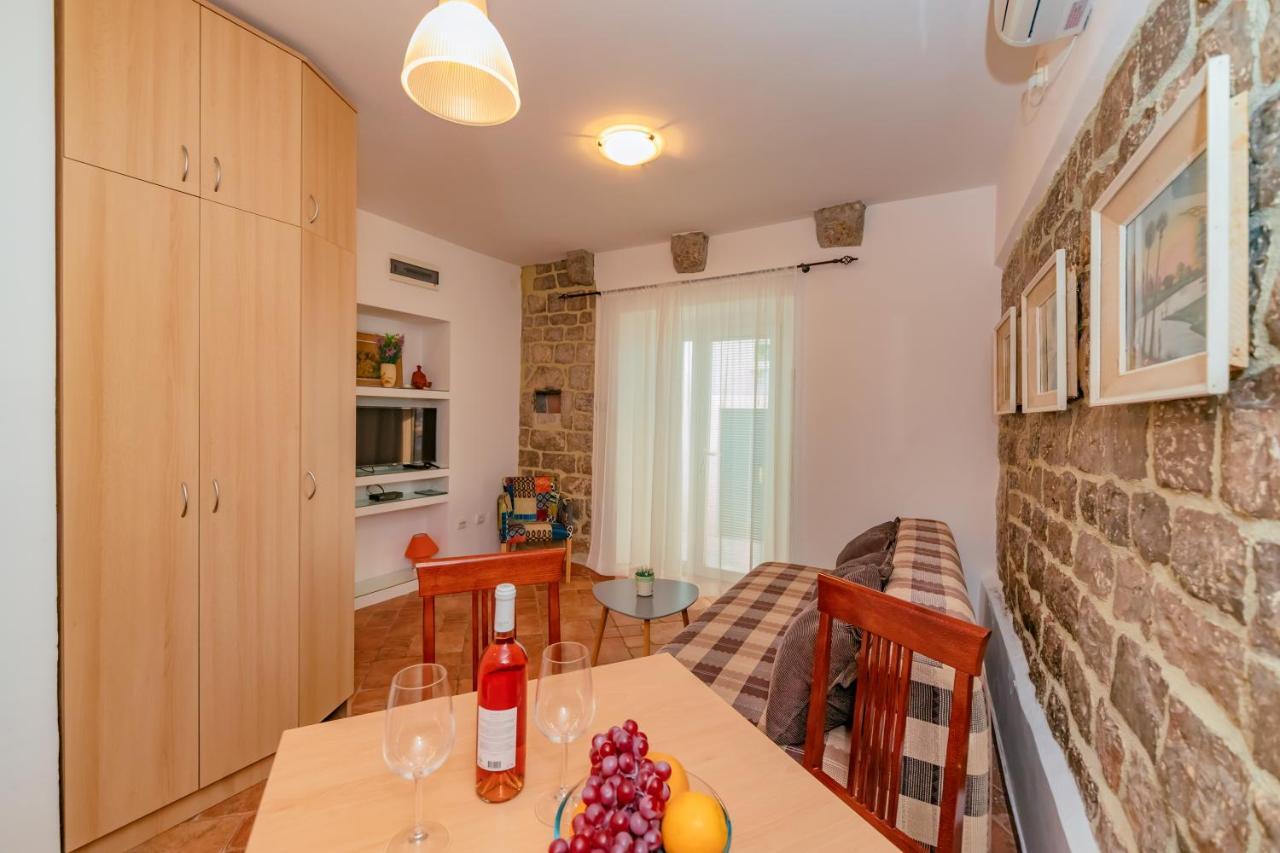 טיווט Apartments Bigovo Veljic מראה חיצוני תמונה