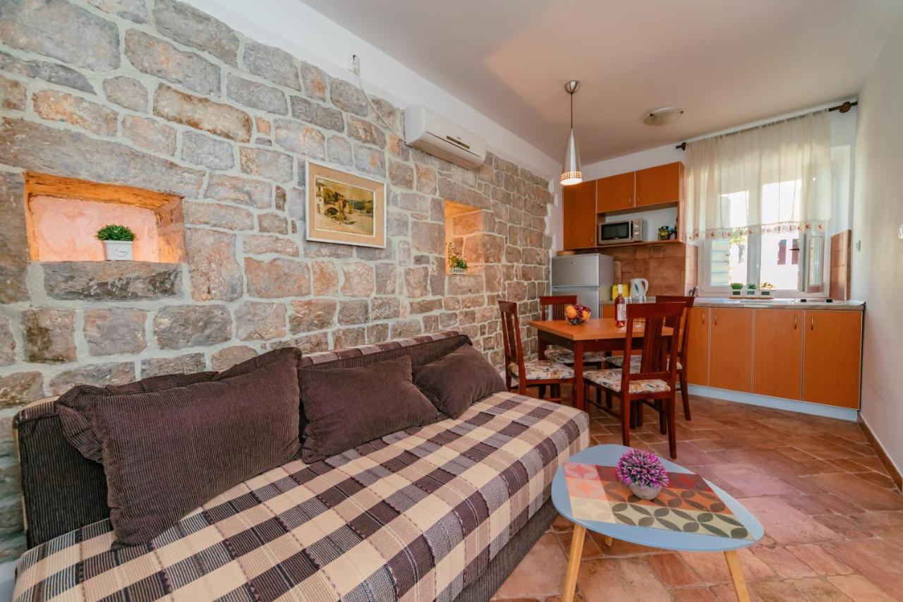 טיווט Apartments Bigovo Veljic מראה חיצוני תמונה