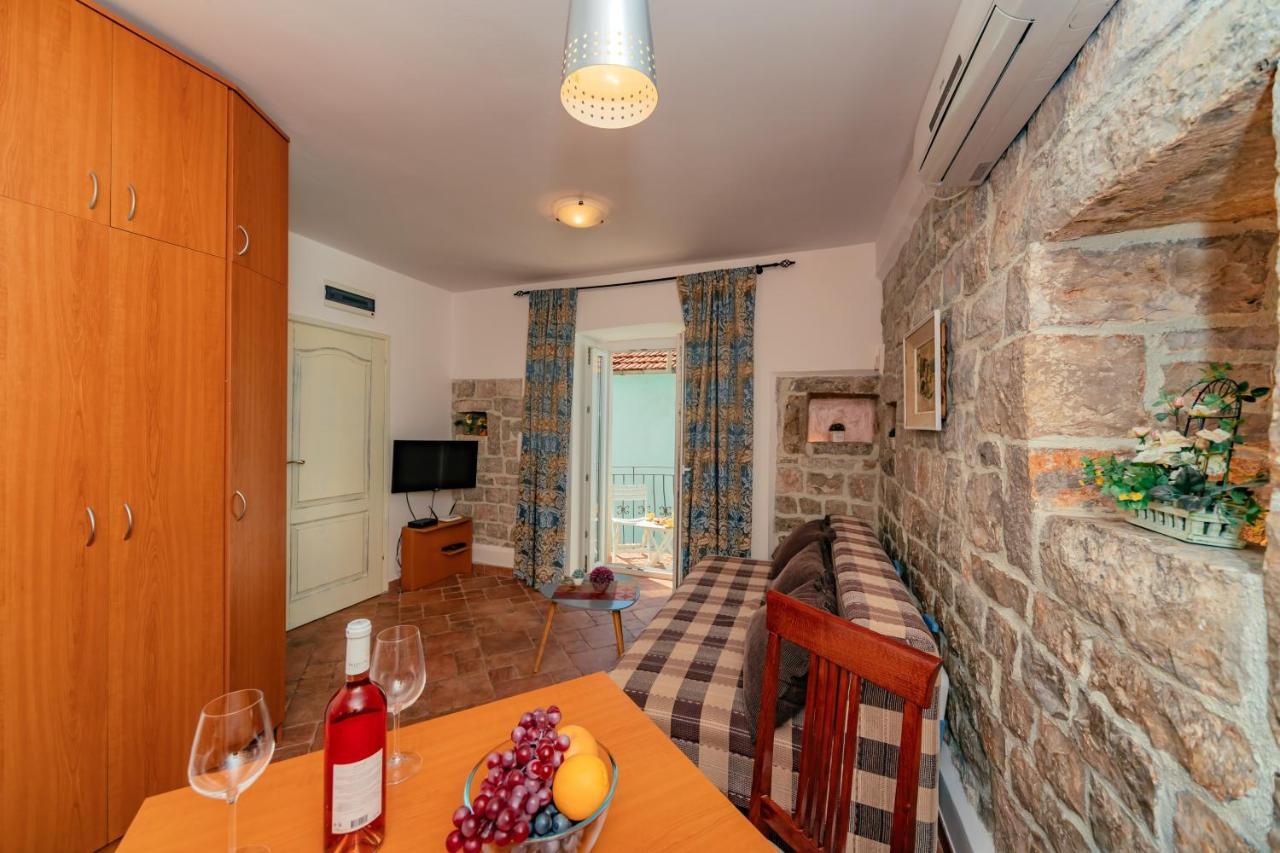 טיווט Apartments Bigovo Veljic מראה חיצוני תמונה