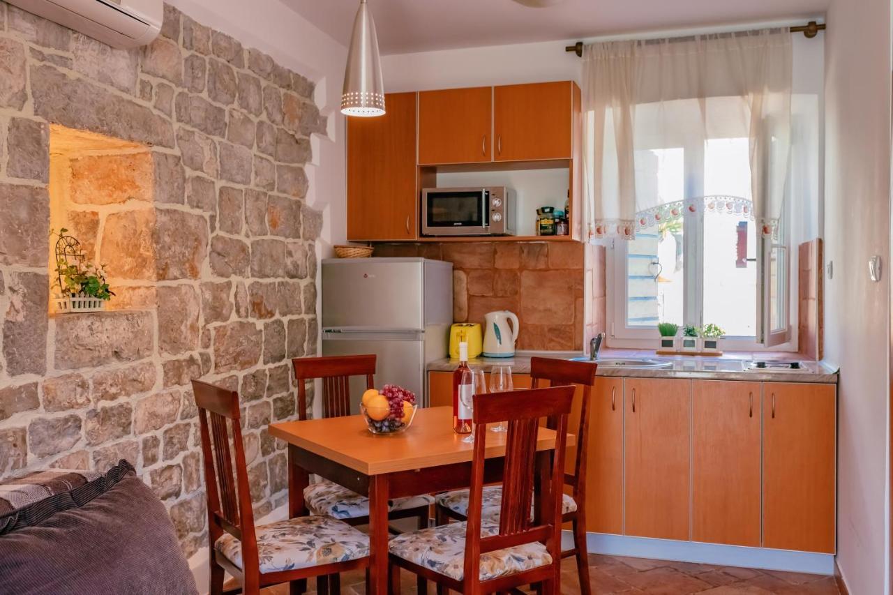 טיווט Apartments Bigovo Veljic מראה חיצוני תמונה